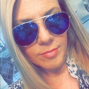 Meet your Posher, Kristin